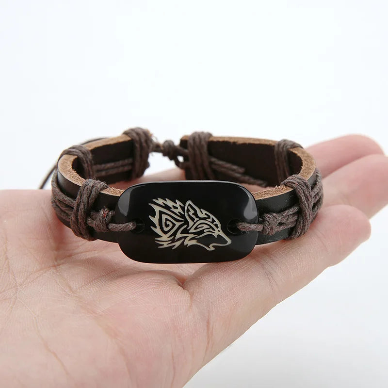 Wolf Pendant Leather Bracelet Men’s Adjustable Tribal Design Wristband Stylish Wolf Head Jewelry for Fashion Lovers