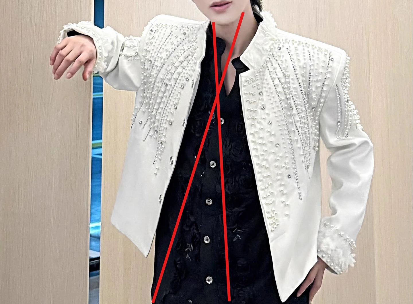 2025 Men's Autumn New Sparkling Beaded Rhinestone Personality Jackets Solid Color Long Sleeve Stylish Tops Male Handsome Coats